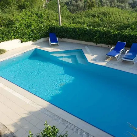 Peaceful Escape With Private Pool גוג'ק